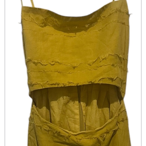 Cotton Candy Cut Out Elegant Mustard Dress Size Medium NWT - Picture 3 of 10